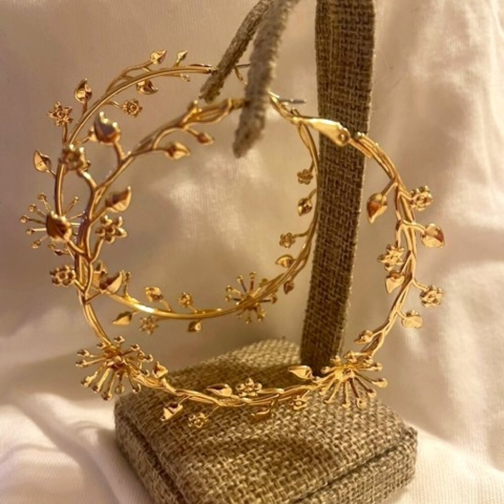New! Banana Republic Floral Hoops